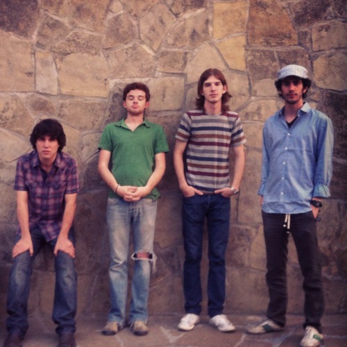 CuatroSobreLaLuna_Musica_linne_magazine_LINNE_Magazine_Linne_Magazine_LINNE_MAGAZINE