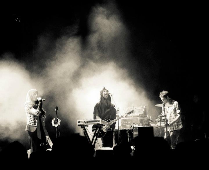 321406_10150315181101162_1307872813_n