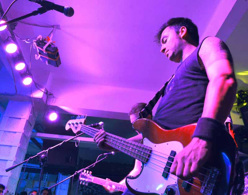 Hummersqueal _Pasagüero_Di_Helo_Regreso_1