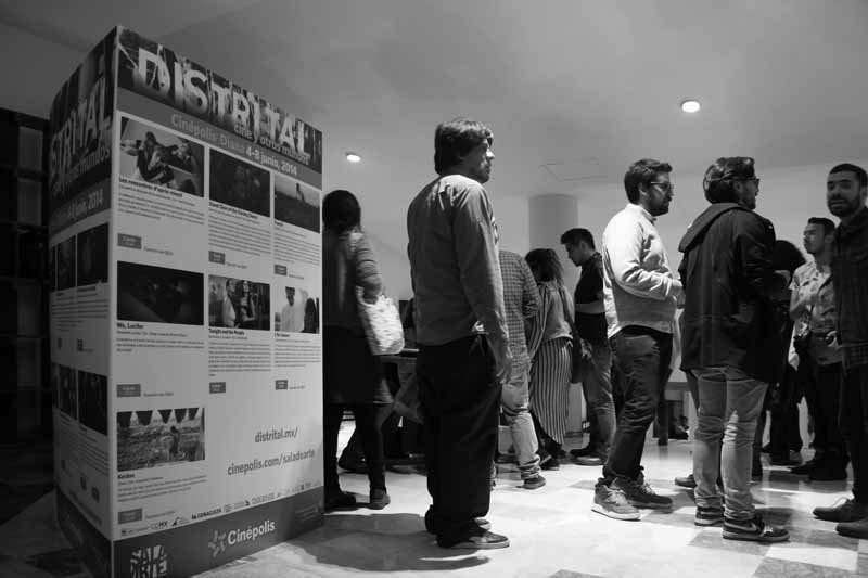 Distrital_2014_Linne_Magazine_Inauguración_Yann_ González1