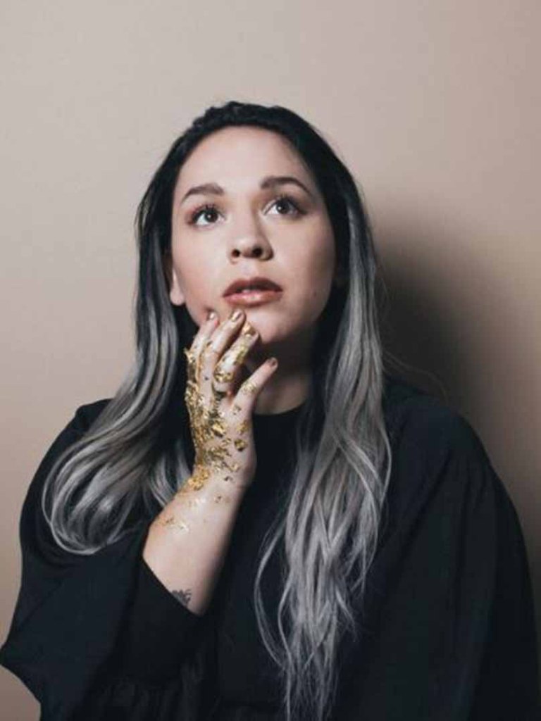 Carla-Morrison-Un-Beso