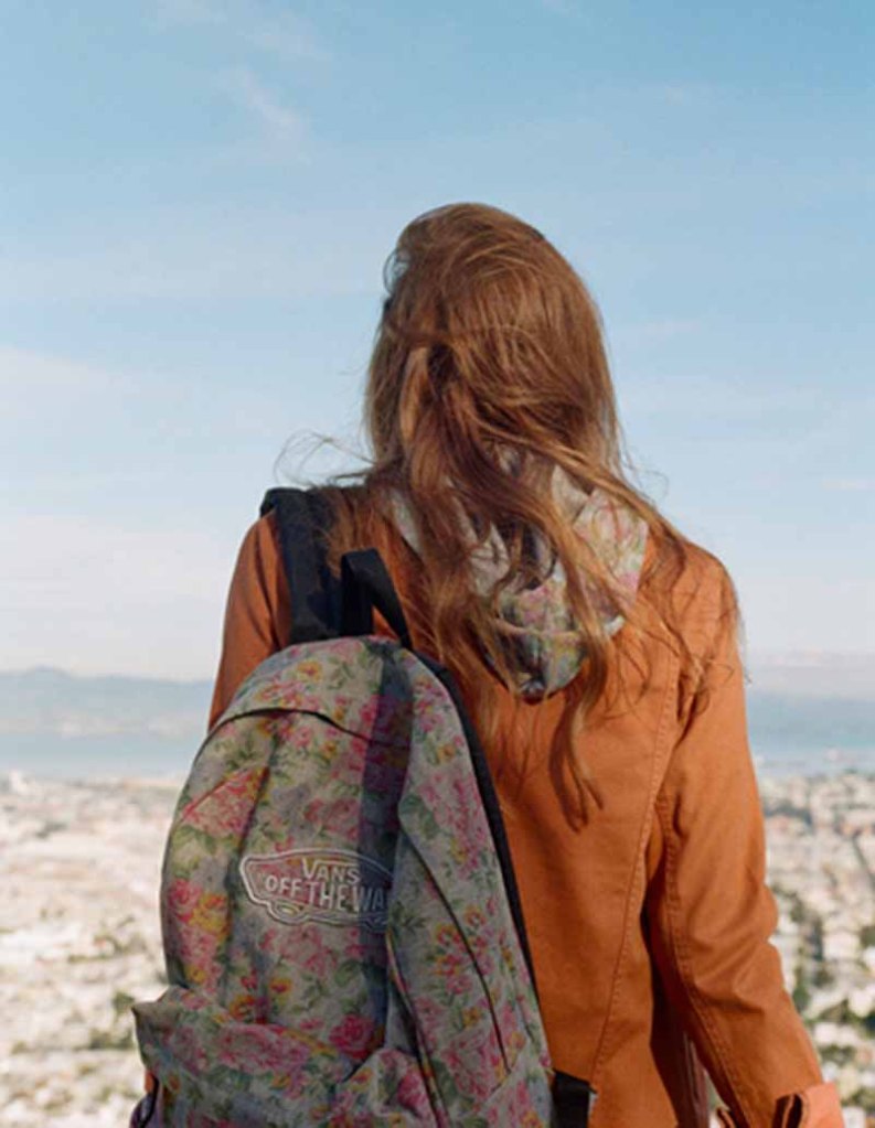vans_hol14-womens-apparel_realm-backpack (1)