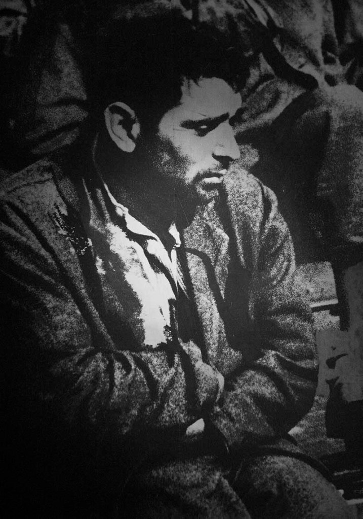 hombre-cristal-oscuro-2007