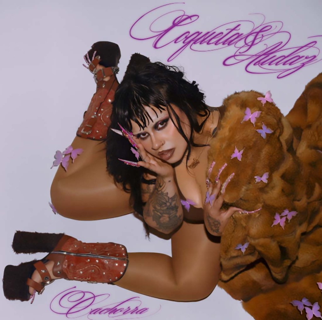 Portada de “Coqueta y Audaz”, álbum debut de la artista mexicana Cachorra.
