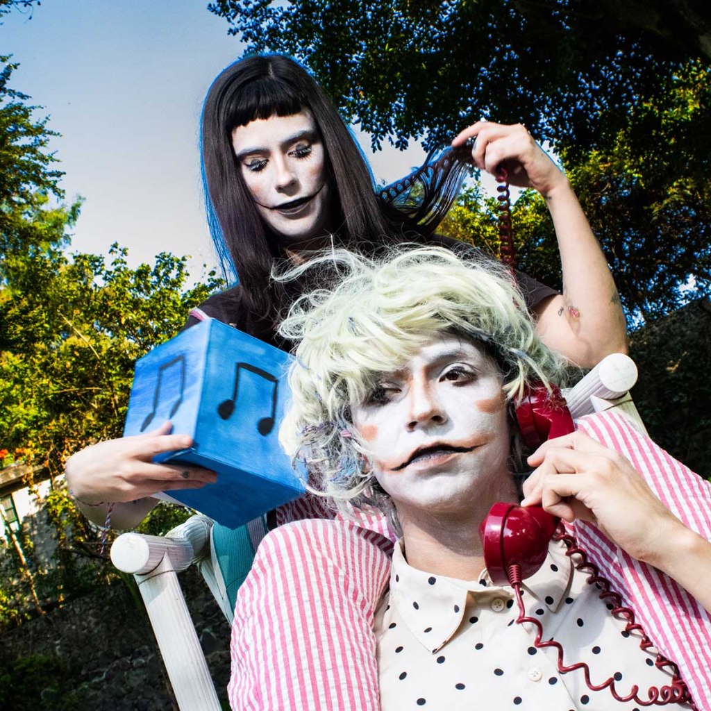 Malcriada, banda mexicana. 