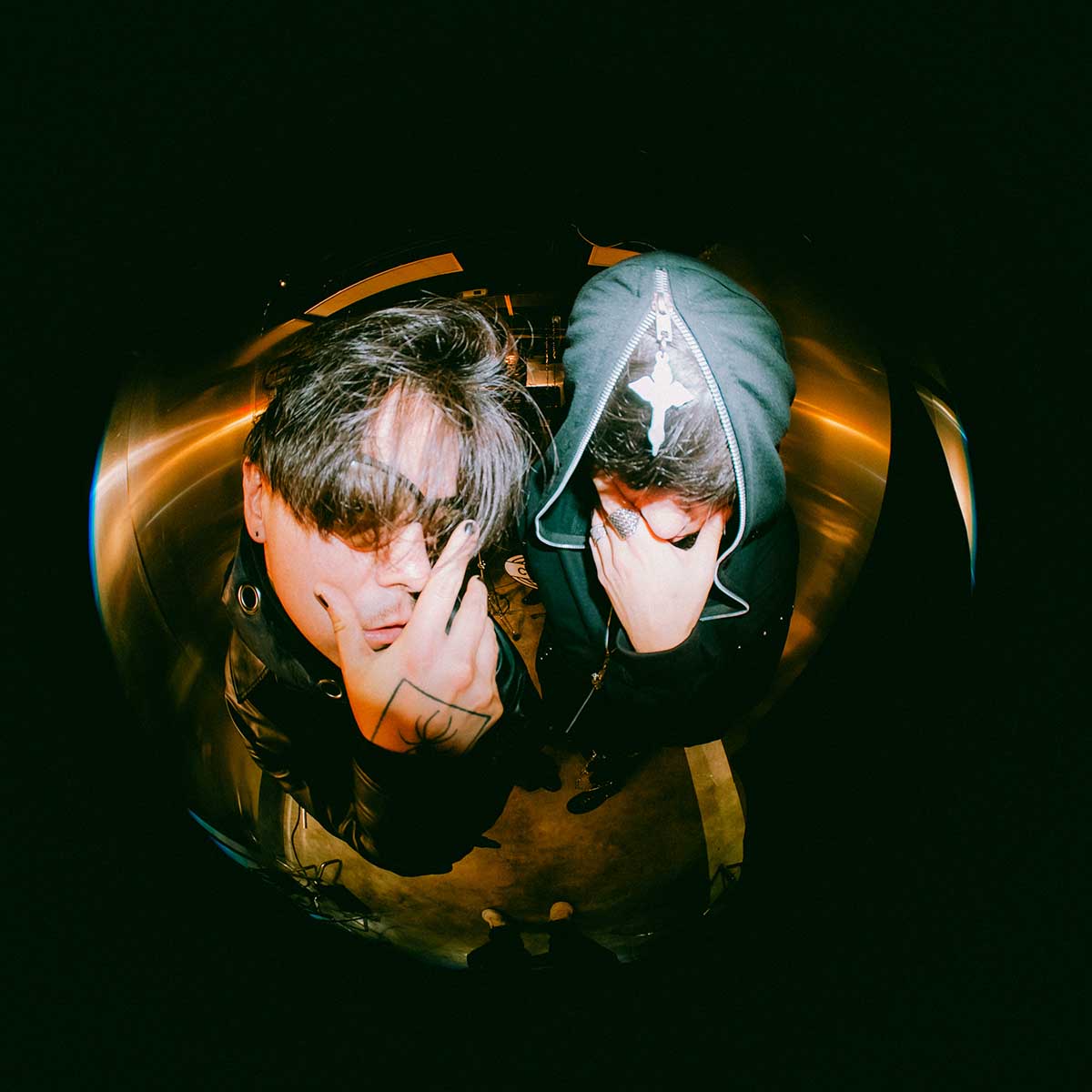 CRYMES, banda de música urbana.