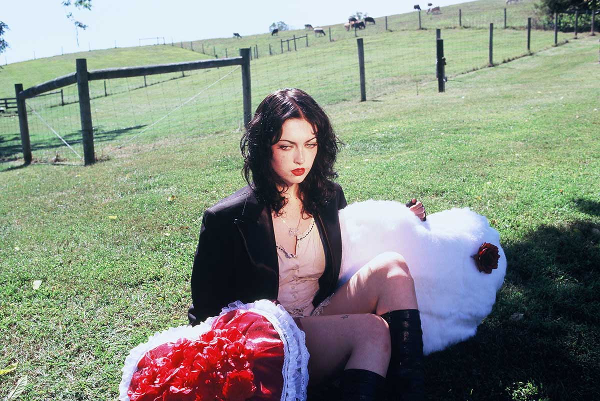 Violet Grohl lanzó su más reciente sencillo llamado “Cool Buzz”.