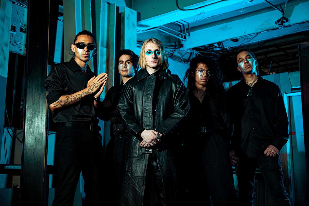 Love ghost, banda de trap y rock.